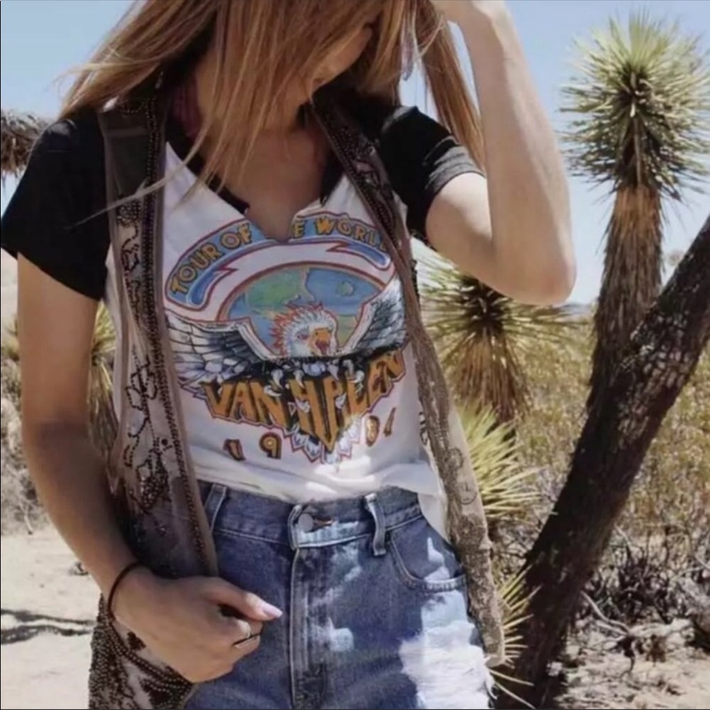 NWT-Van Halen Tour of The World Tee Shirt